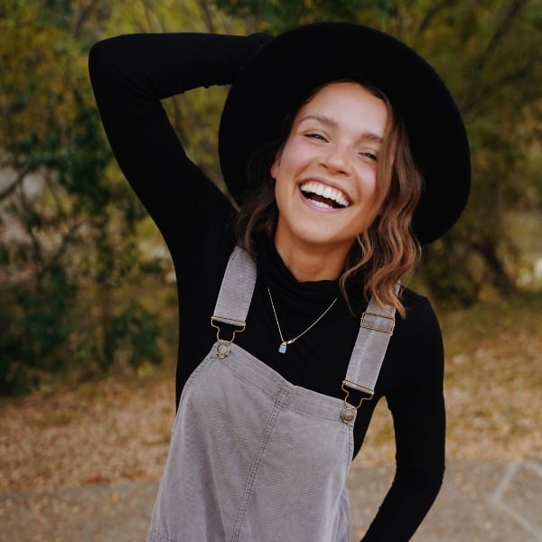 Profile artwork for Maddie Miles